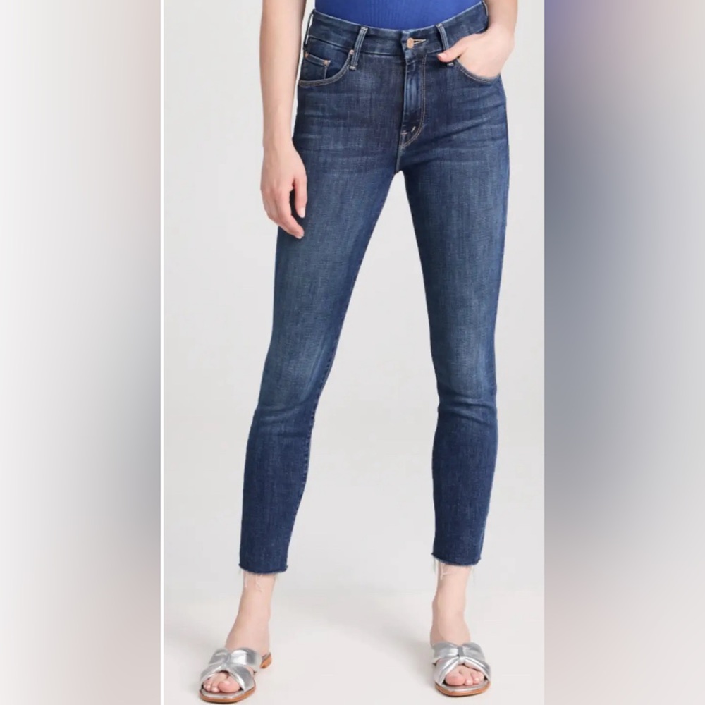 Mother The Looker Ankle fray skinny jeans. Wash: “girl crush”
